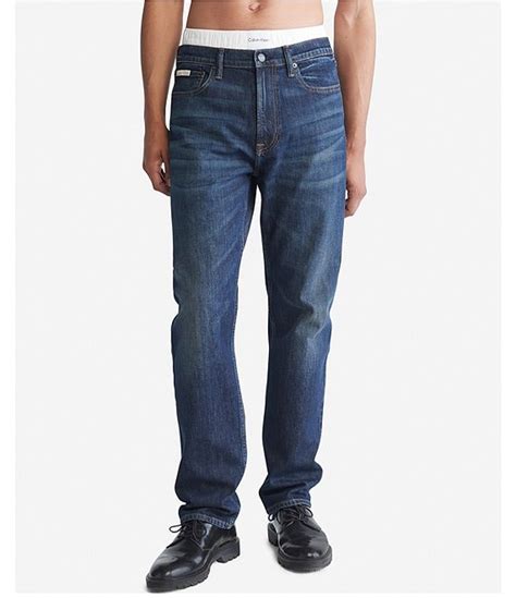 Standard Straight Fit Jeans 